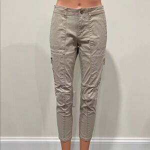 White House Black Market Slim Crop Cargo Size 0
